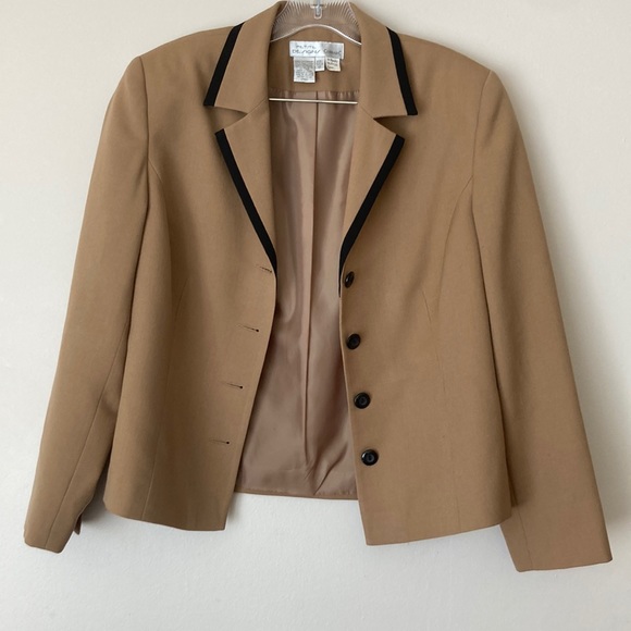 Conrad C Wool Blazer - Picture 2 of 9